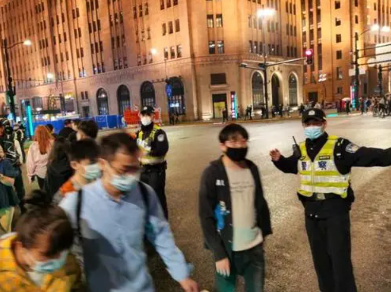 “上海疫情近几天呈下降趋势” 上海疫情几天了?-第1张图片